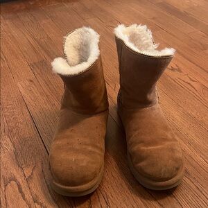UGG Tan Winter Boots with Plush Lining